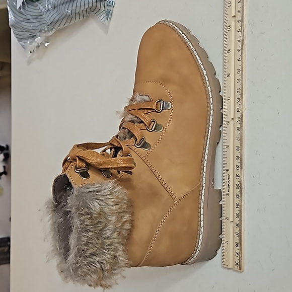Boutique by Corkys Challenge Cognac Boot Faux Fur Size 10 - Picture 14 of 16